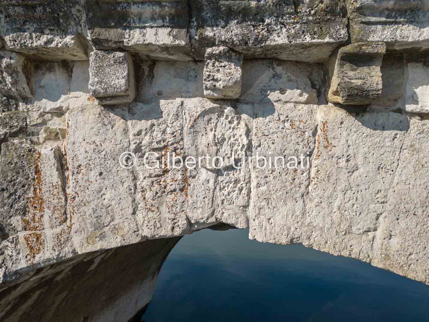 ponte simbolo 13