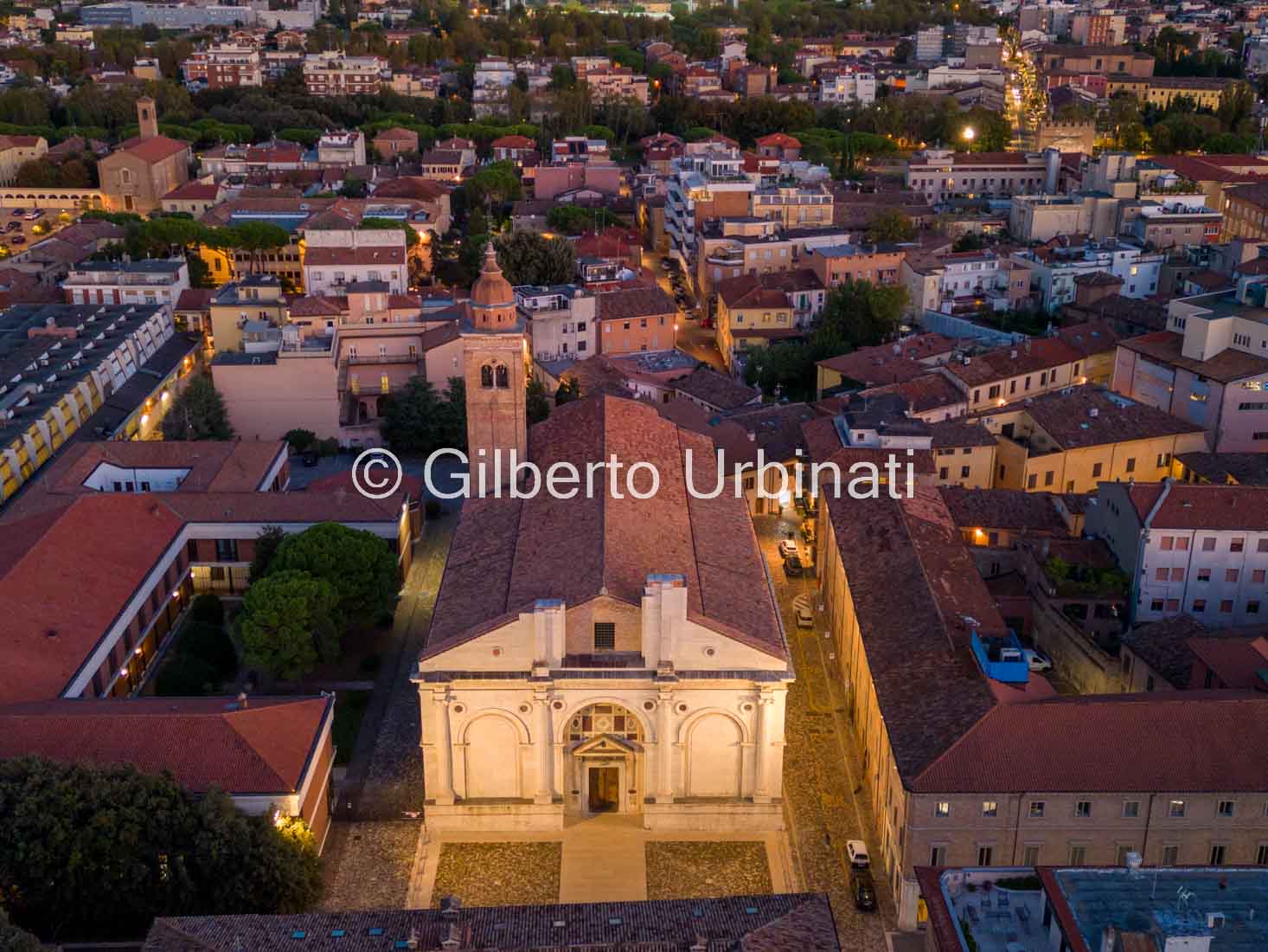 tempio notturno aereo 2